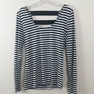 Vince Camuto Long Sleeve Stripped top.